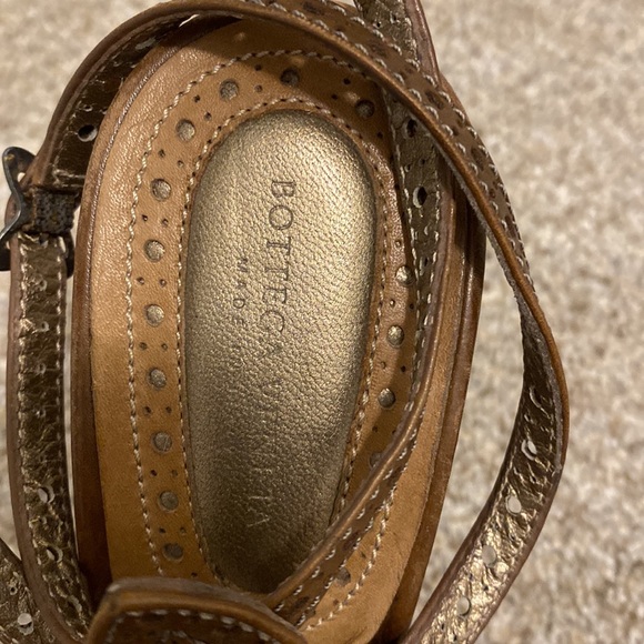 Bottega veneta ankle wrap t-strap sandals. Size 39 - Picture 7 of 16